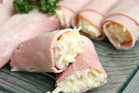 Рулетики с ветчиной