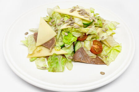 Салат Зеленый с говяжьим языком