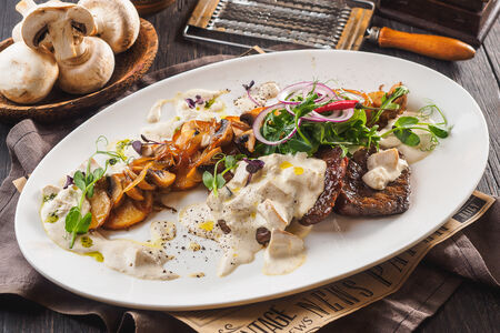 Медальоны из говядины