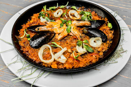 Паэлья с морепродуктами