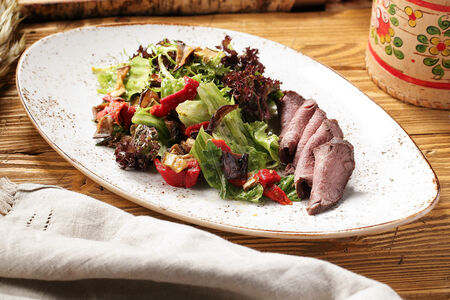 Салат c ростбифом