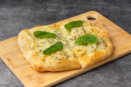 Пицца Блю чиз с грушей