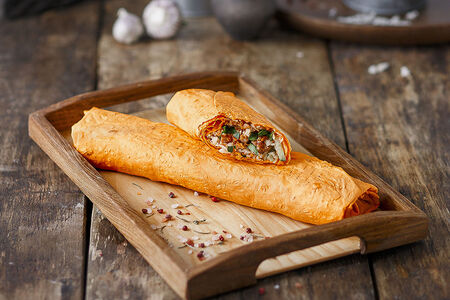 Шаурма Куриная в сырном лаваше