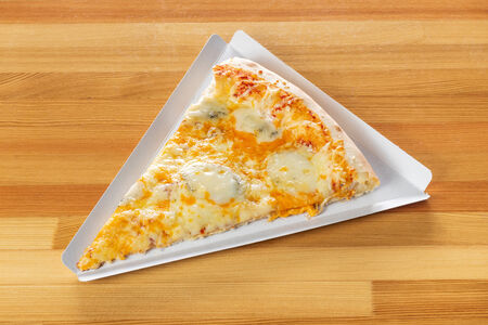 Пицца Четыре сыра (кусочек)