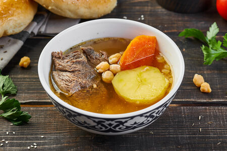 Шурпа с говядиной халяль