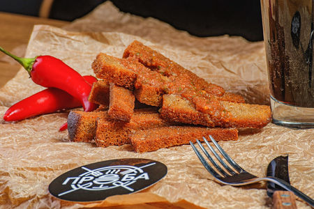 Ржаные чесночные гренки