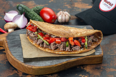 Пицца с говядиной Летняя