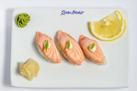 Суши Нигири Сиред Салмон