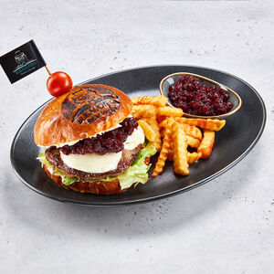 Комбо Брусничный бургер