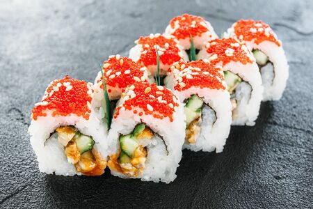 Ролл Сяки сан