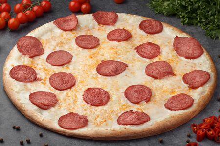 Пицца Пепперони с сервелатом
