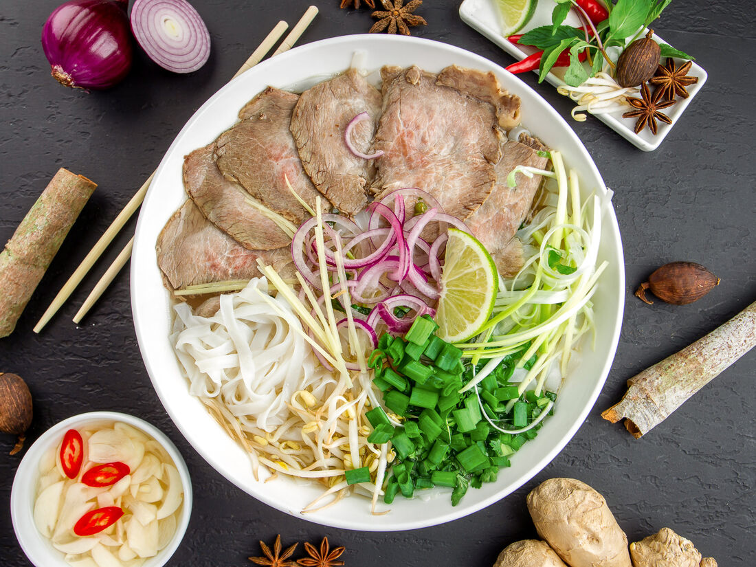 Pho вкусный. Ресторан pho. Pho вкусный меню. Tu ton Вьетнамская кухня.