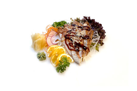 Сашими с угрём