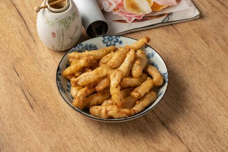 Хрустящий цыпленок в кисло-сладком соусе