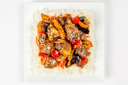 Баклажаны с говядиной и картофелем