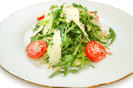 Салат Руккола с сыром