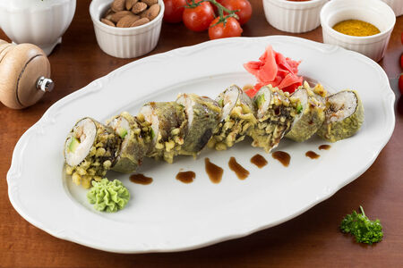 Ролл с угрем в темпуре