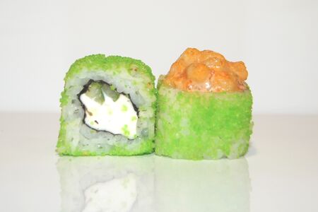 Запеченный ролл с окунем 8 шт