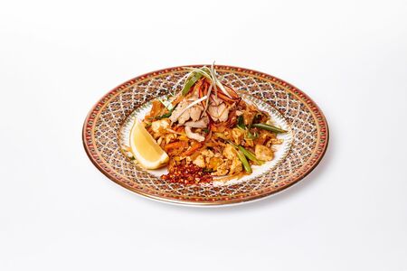 Пад тай с курицей