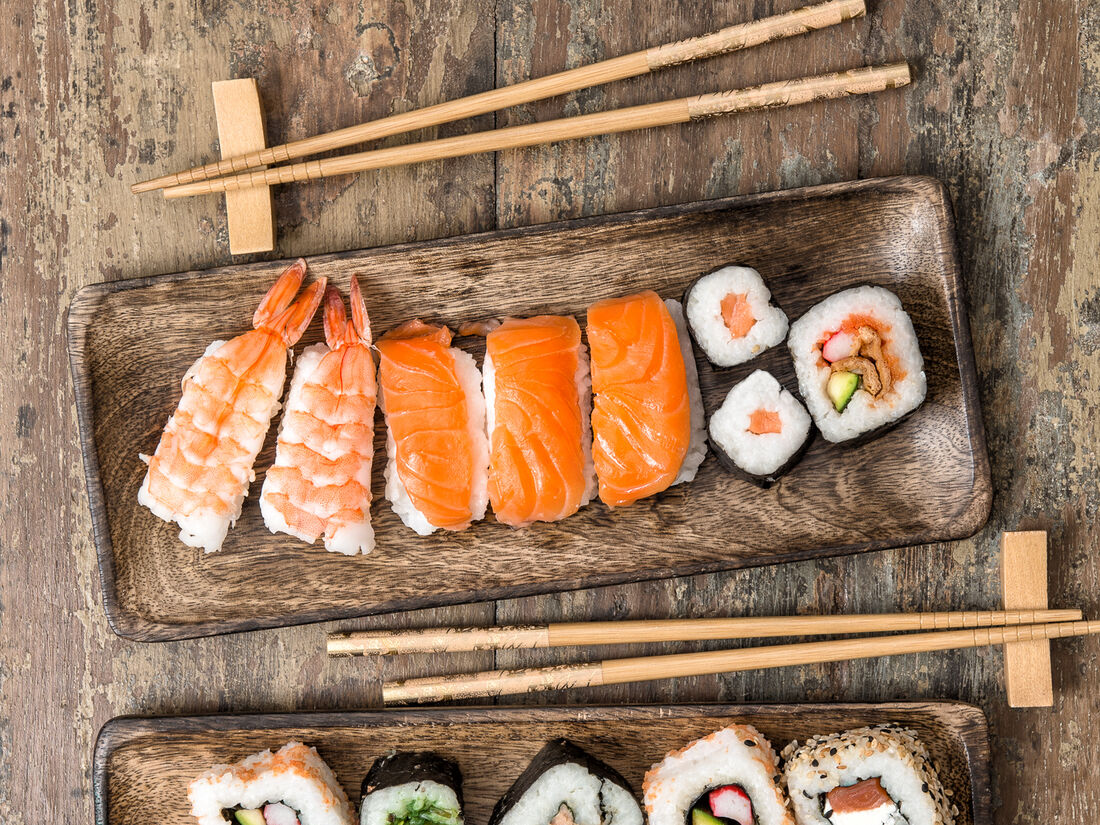 Sushi box. Шиитаке суши Тула. Шиитаке суши вок. Zen роллы. Шиитаке Тула.