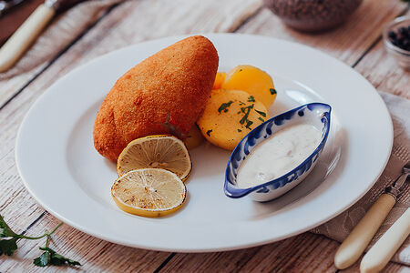 Тельное из судака с белыми грибами и картофелем