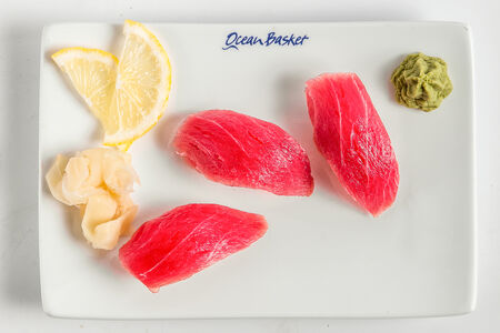 Суши Нигири тунец