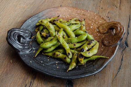 Эдамаме с трюфельным маслом