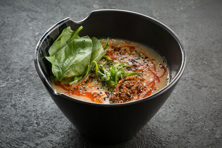 Острый кунжутно-ореховый рамен