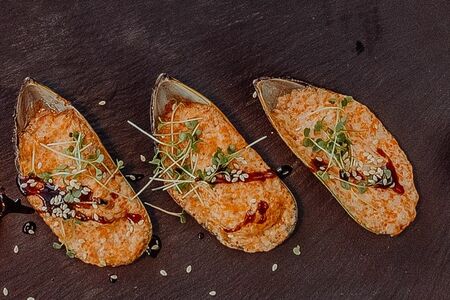 Запеченные мидии