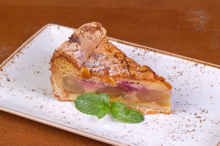 Нормандский пирог с грушей