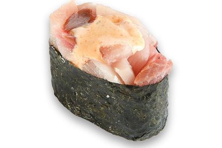 Гункан с острой лакедрой желтохвостом