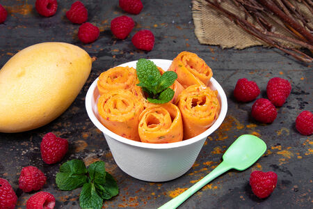 Сорбет Манго-малина-мята без сахара