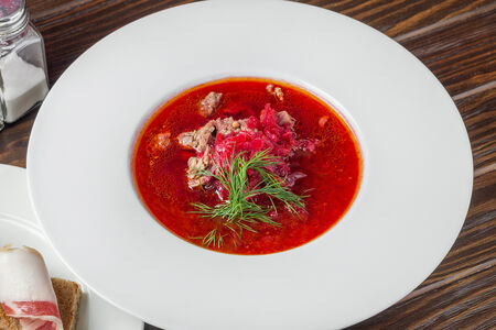 Борщ с салом