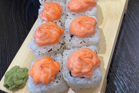 Запеченный ролл с курочкой