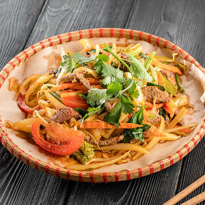 Жареная лапша Ми Сао Бо