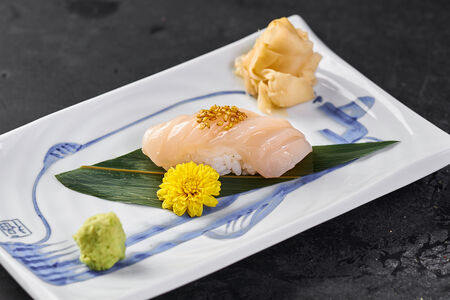 Суши Гребешок