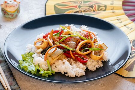 Имуги Ккун кальмары с рисом