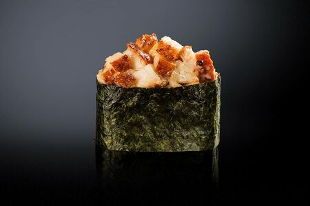 Гункан с угрем