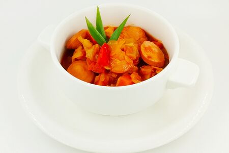 Капуста тушёная с сосисками