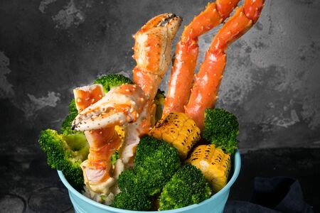 Ведро краба