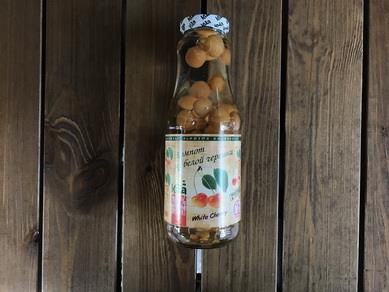 Грузинский компот из белой черешни