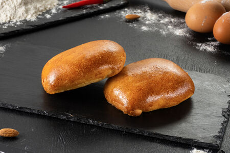 Булочка с творогом