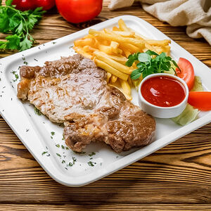 Шейка свиная с картофелем фри