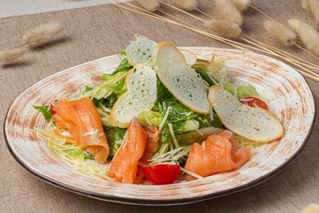 Цезарь с лососем