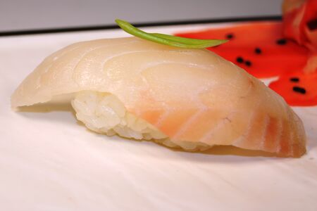 Суши с окунем