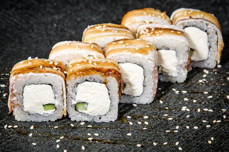 Ролл Унаги Филадельфия лайт