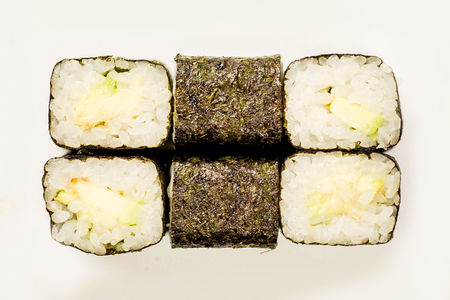 Мини-ролл с авокадо