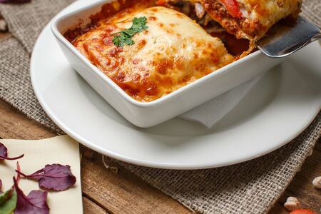 Мясная лазанья