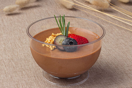 Шок-манже с орехами