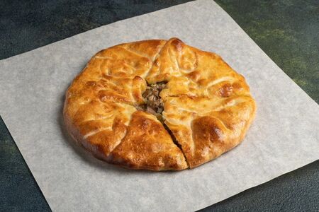 Хачапури кубдари с мясом